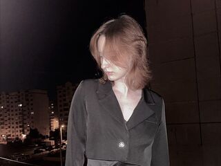 hot striptease webcam ShirleenWiens