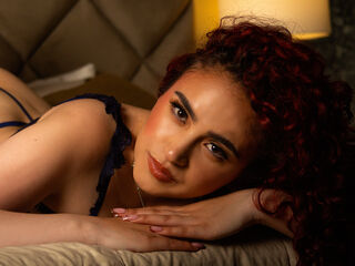 girl showing tits SiilvanaSantos