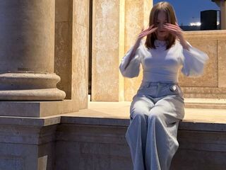 cam girl playing with dildo SonaQuinley