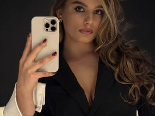 sexy cam girl picture TaHillmer