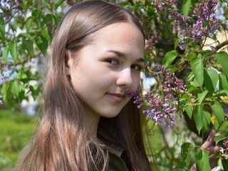 hot naked camgirl TristaArron