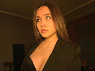camgirl masturbating with sextoy UdeleBroadhurst