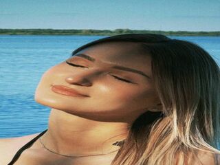 camslut topless VerlineBurth