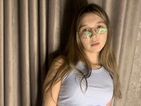 cam girl masturbating with sextoy WandaCatts