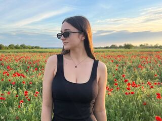 hot girl webcam photo WillettaMagett