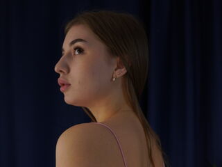 girl webcam show YungPieper