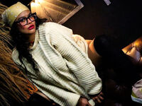 camslut fingering wet pussy ZiaNoir