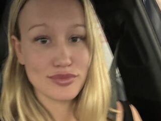 camgirl masturbating with dildo hannacalifornia